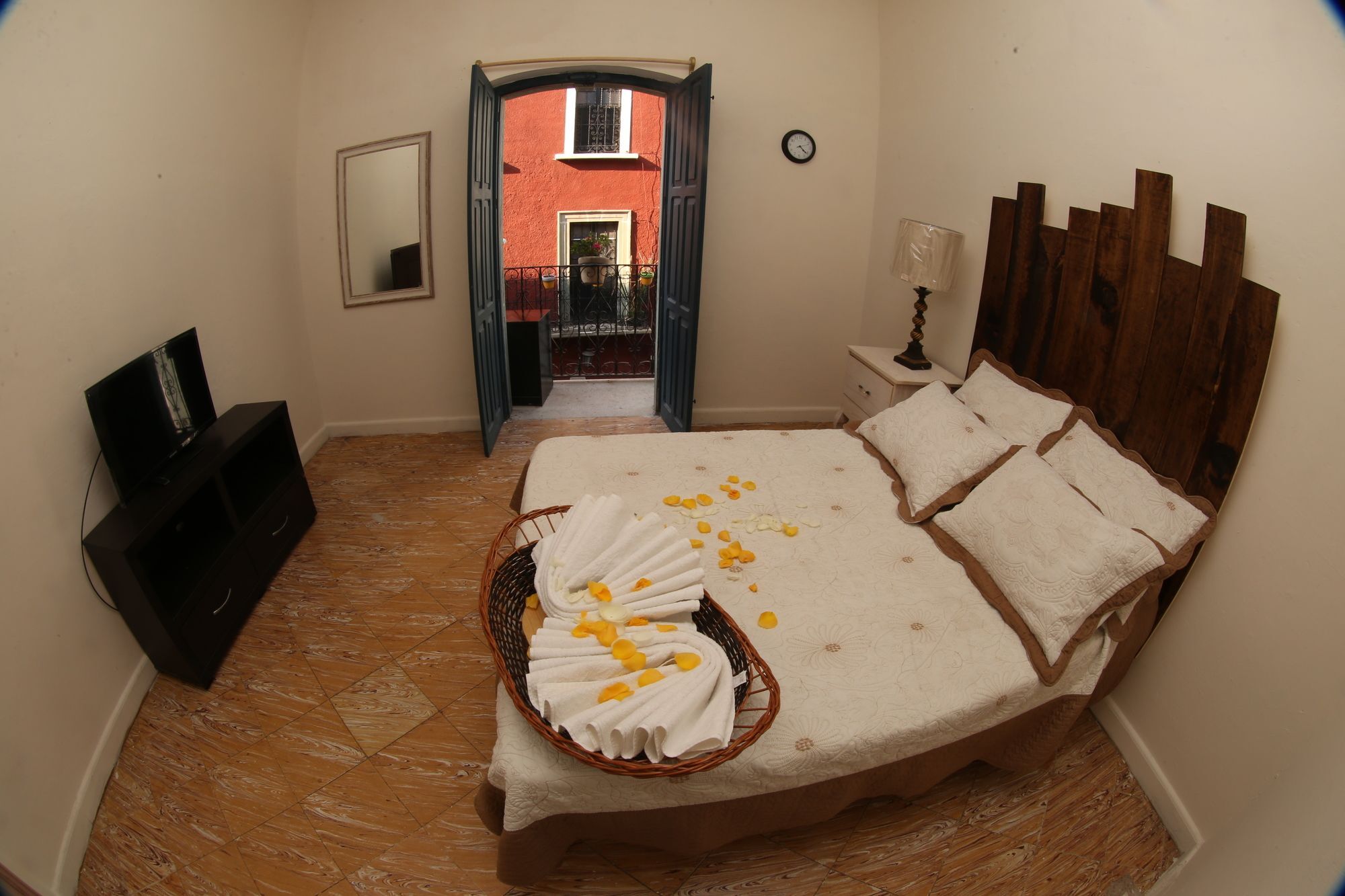 Hostel Punto 72 กัวนาฮัวโต ภายนอก รูปภาพ