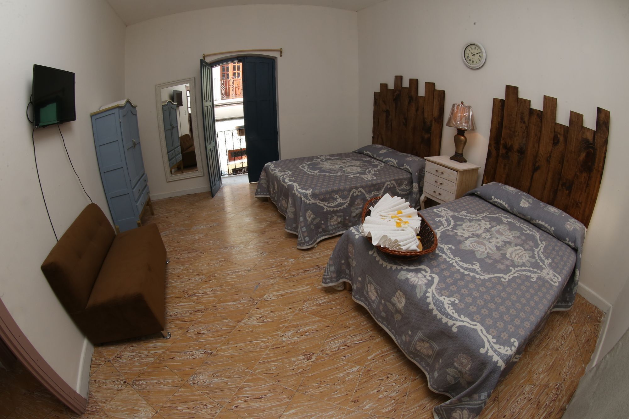 Hostel Punto 72 กัวนาฮัวโต ภายนอก รูปภาพ